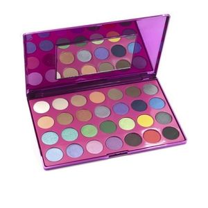 28 Color Cosmo  Eyeshadow